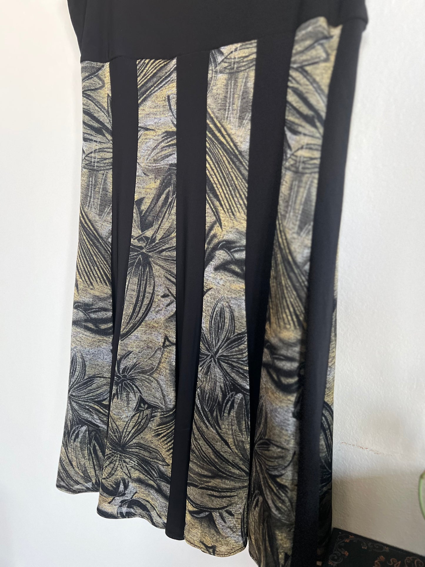 "Sharon Max" black tropical dress / Size M
