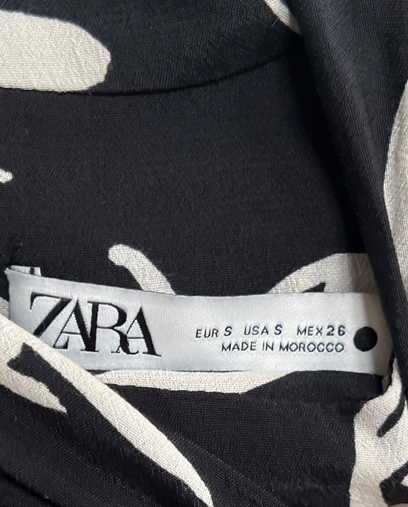 "ZARA" black and white - abstract faces long sleeves shirt / Size S