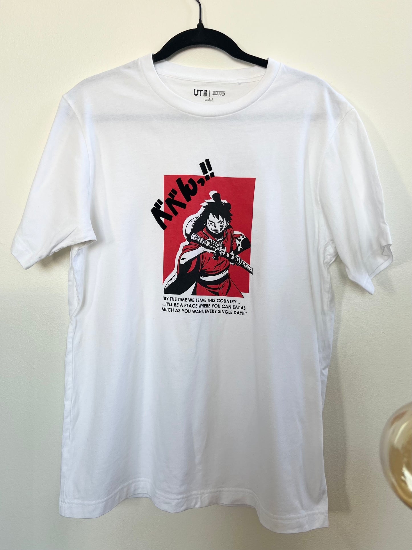 "Uniqlo" ONE PIECE t-shirt - Size M