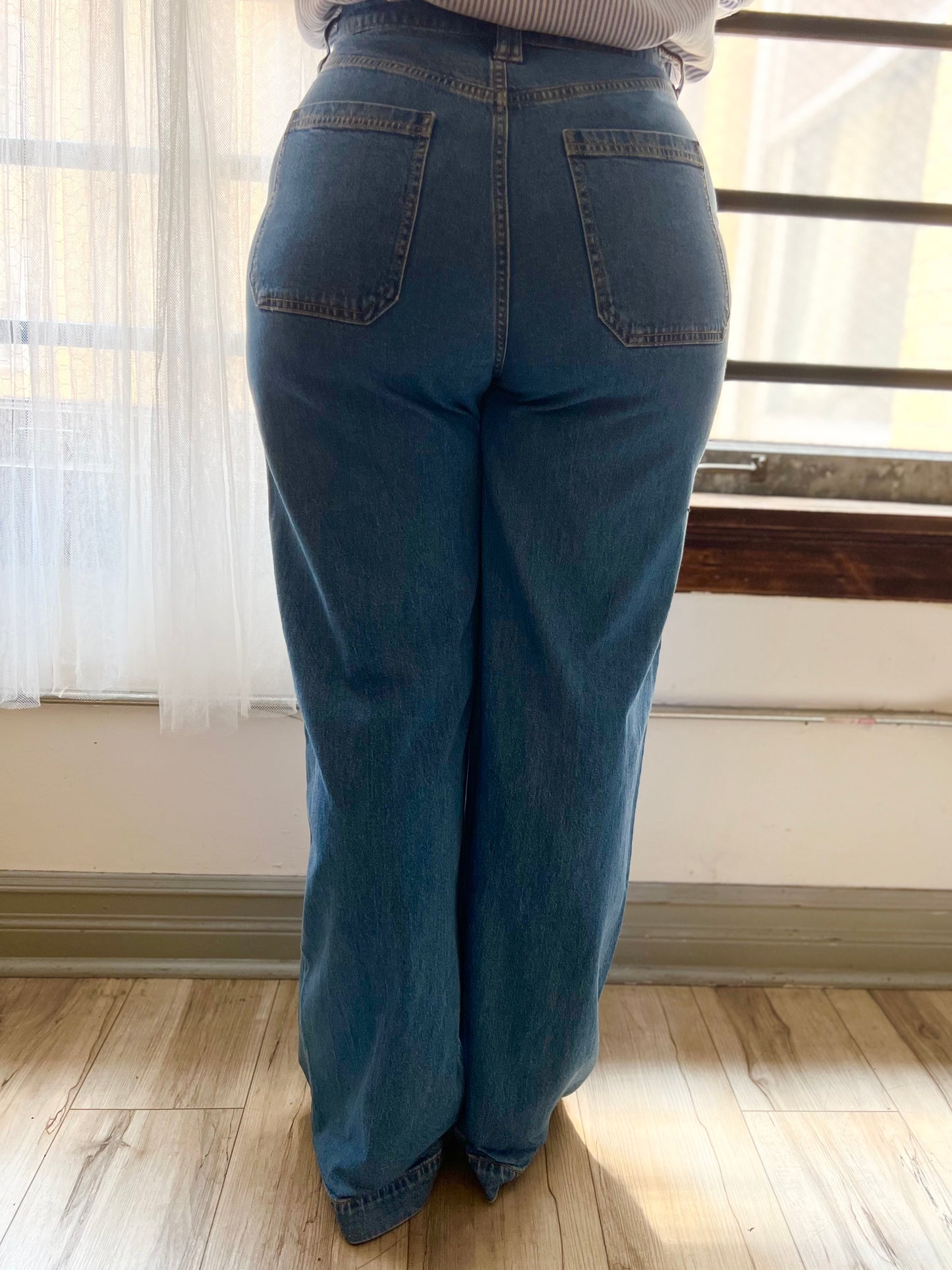 "On 34th" high-rise and wide-leg jeans / Size 10