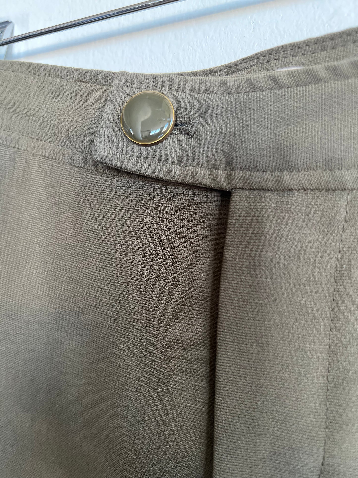 "Banana Republic" olive green shorts / Ryan fit - Size 6