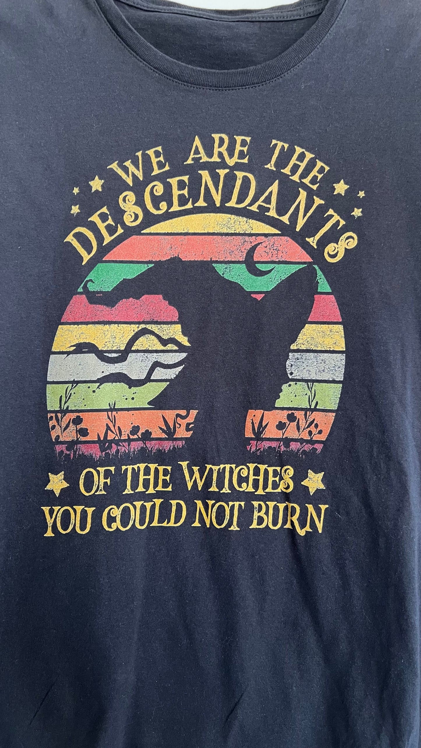 Witches t-shirt / has no brand or size - most likely size S