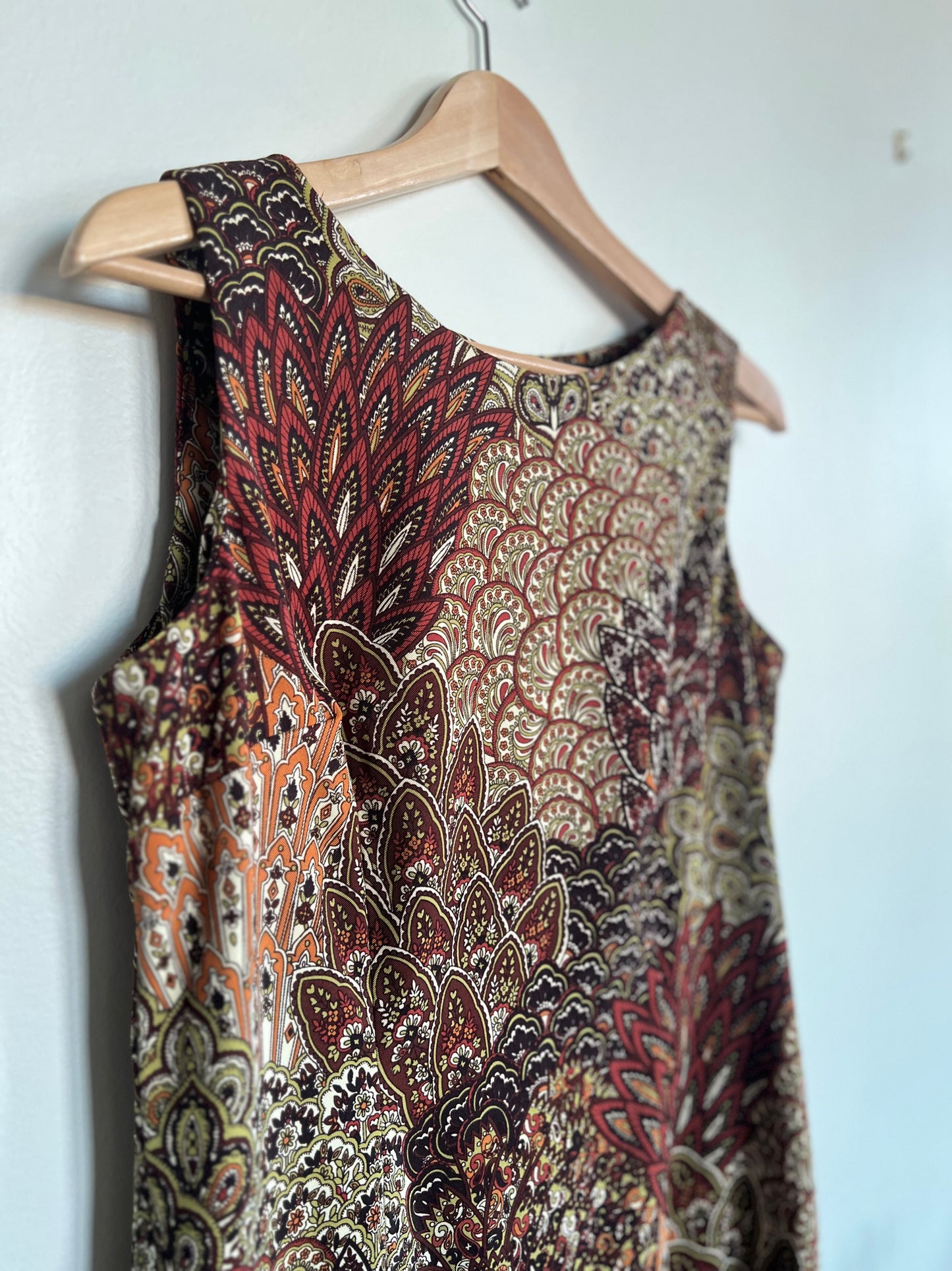 "Connected apparel" brown paisly dress / Size 10