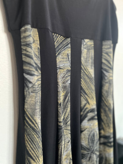 "Sharon Max" black tropical dress / Size M