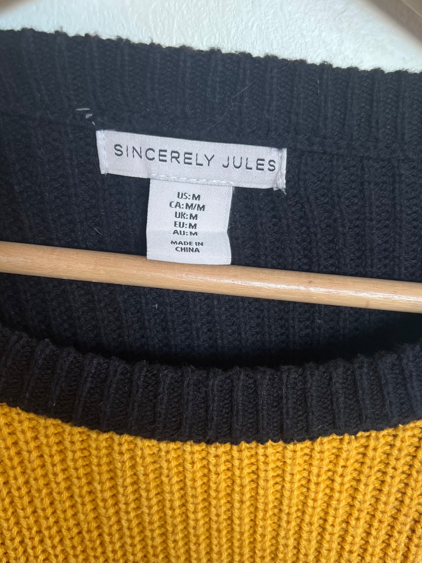 "Sincerely Jules" color-block knit sweater / Size M