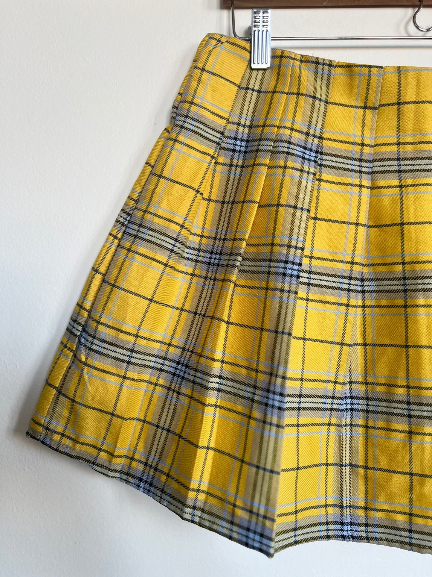 "Forever 21" duel-buckle yellow plaid skirt / Size M