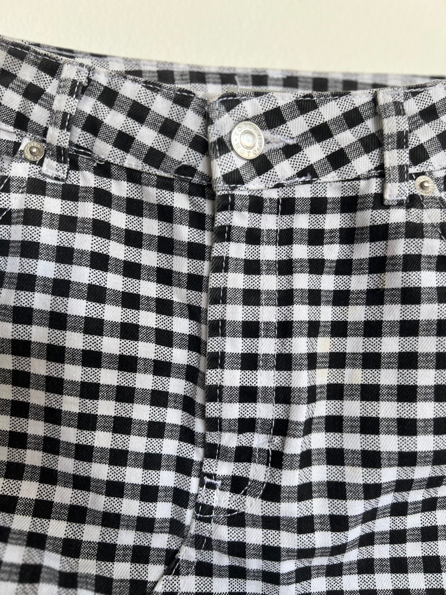 "TopShop" petite black and white checked mini denim skirt - Size 4
