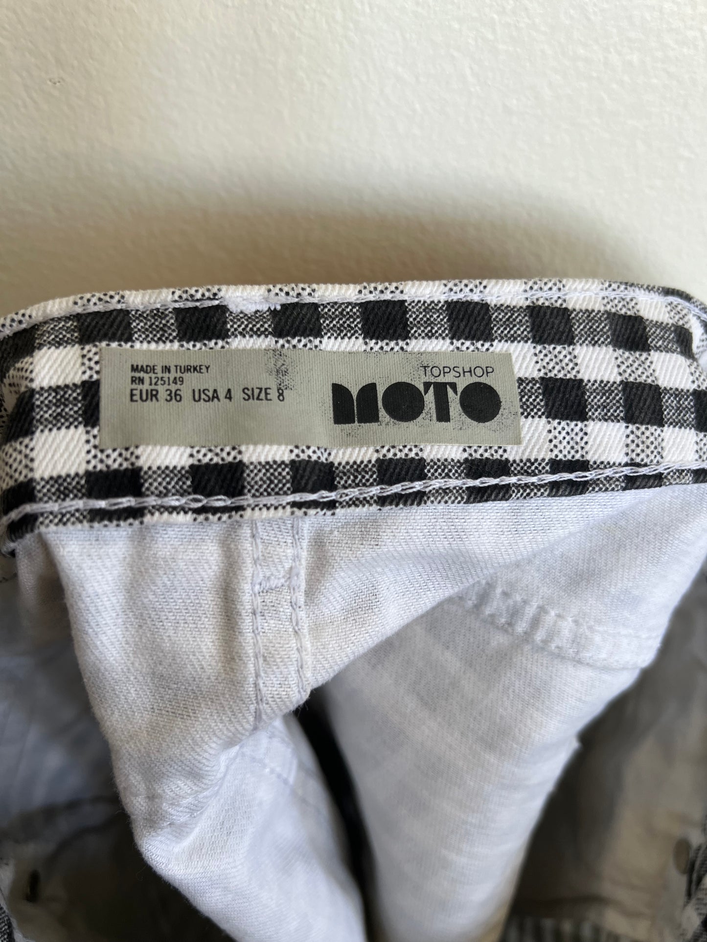 "TopShop" petite black and white checked mini denim skirt - Size 4