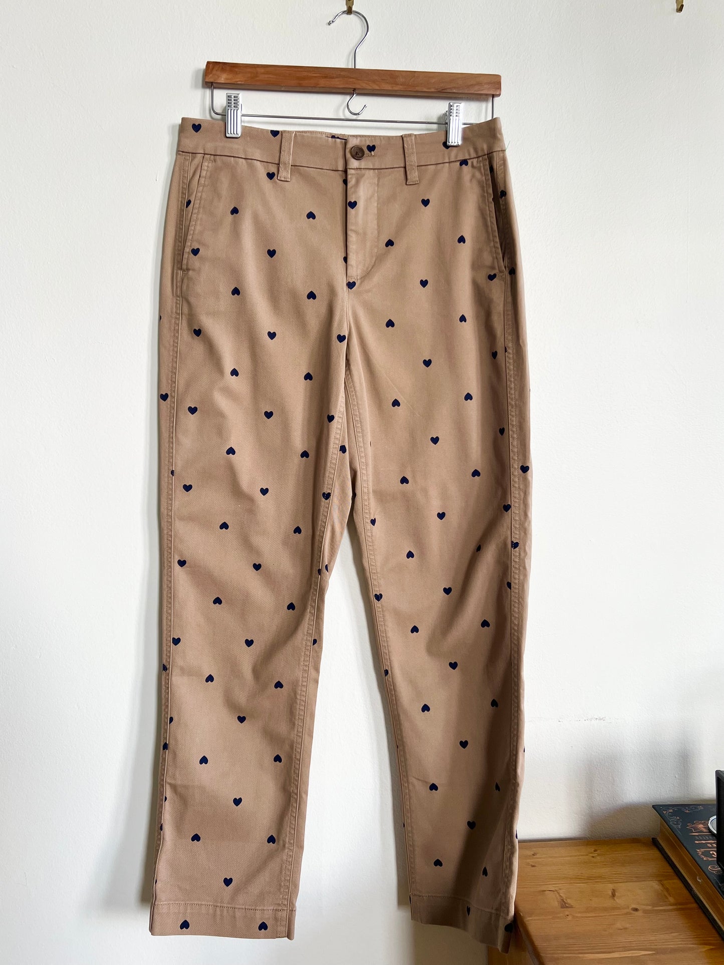 New with tag: "J Crew"- Printed high-rise girlfriend chino pant / Size 4