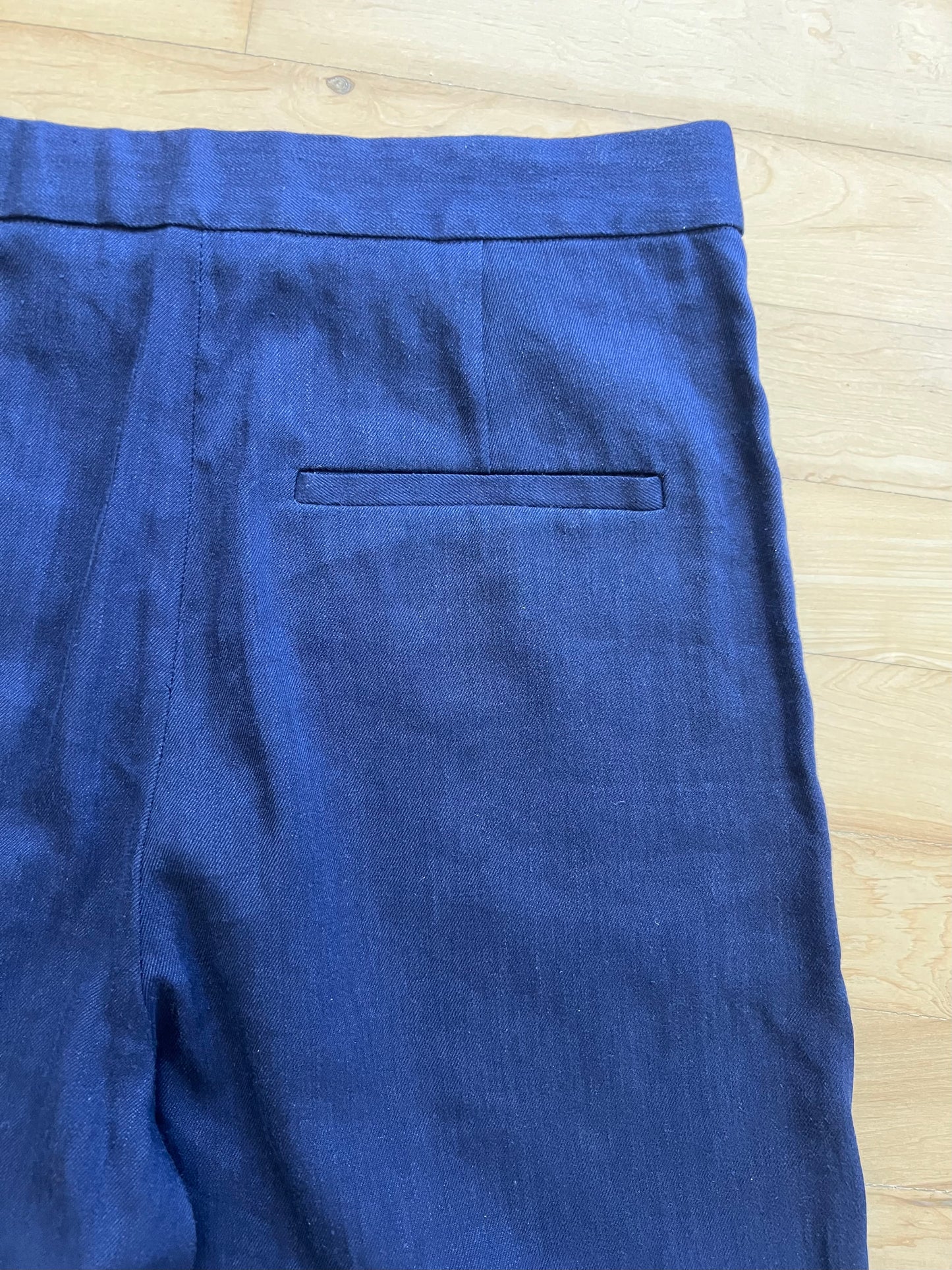 "DIANE VON FURSTENBERG" - navy blue pleat front pants / Size 4