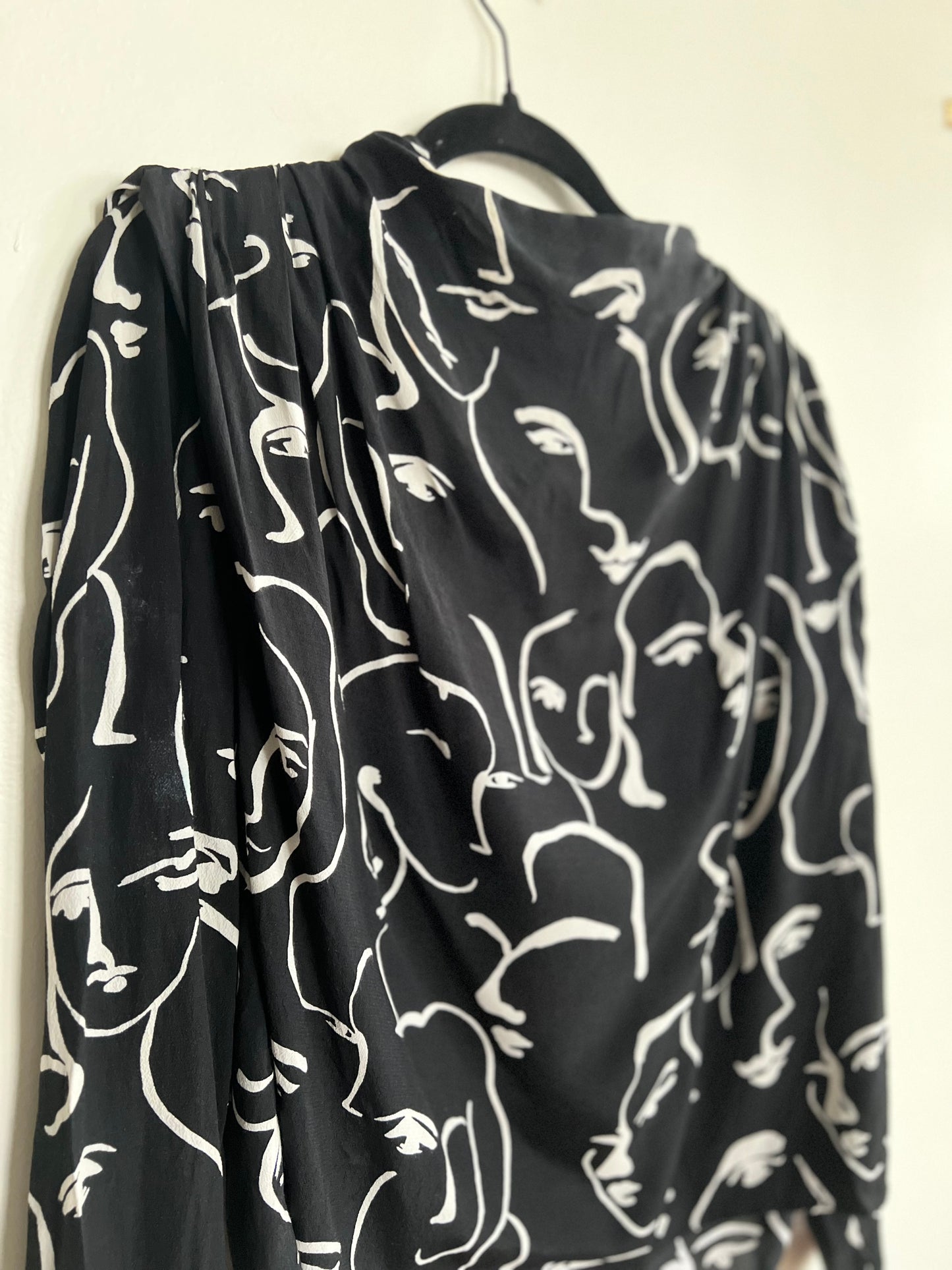 "ZARA" black and white - abstract faces long sleeves shirt / Size S