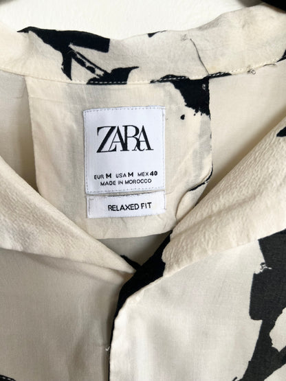 "ZARA" floral black and white shirt / Size M - relaxed fit