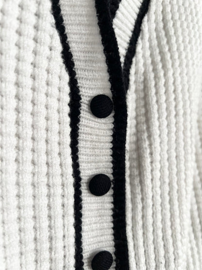 "Emerson lang" - crochet sweater / Size L (runs small)