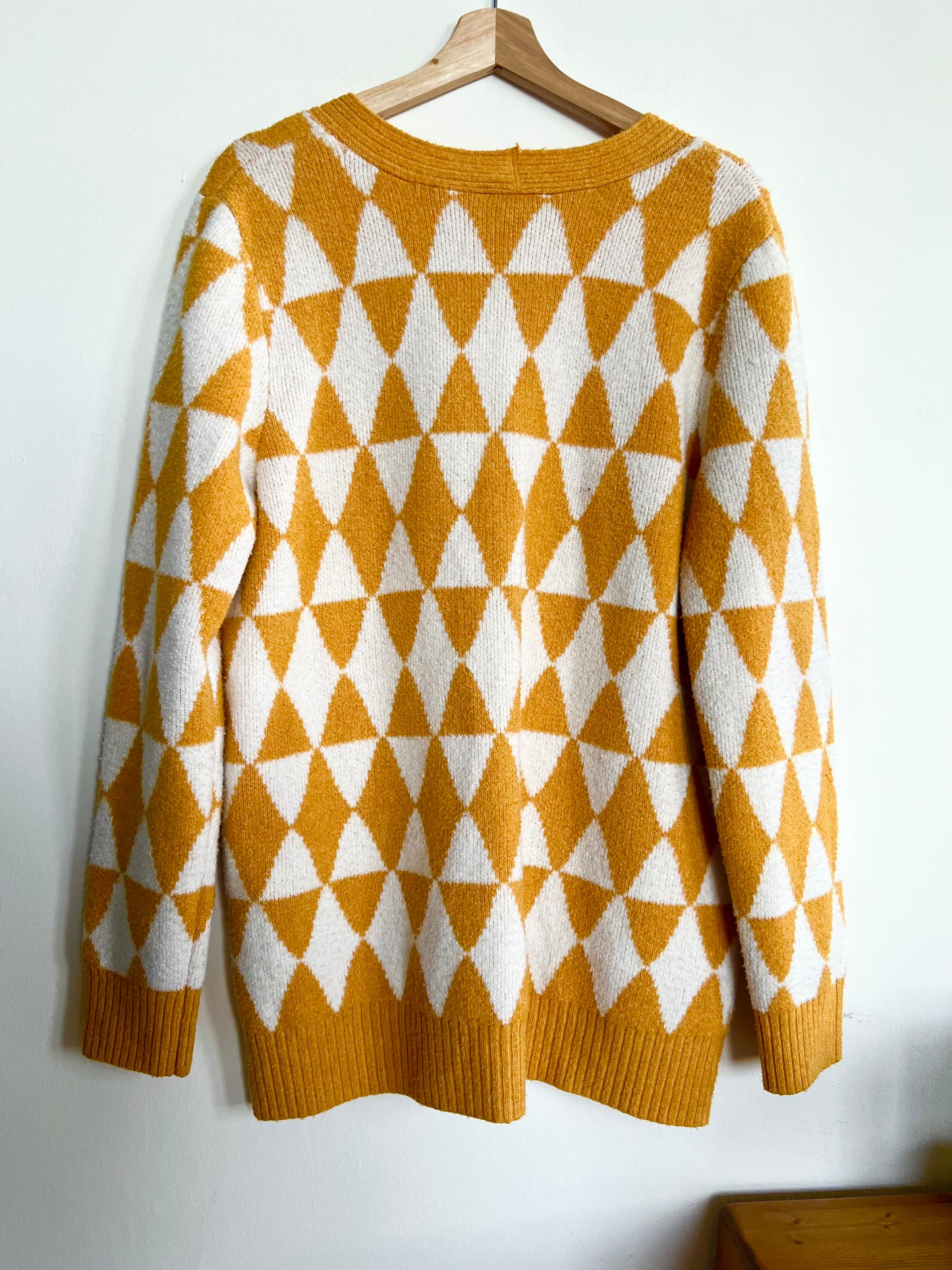"Belle" - Argyle Pattern Drop Shoulder Cardigan / Size XL