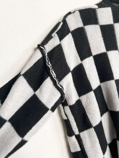 Checkered oversize buttonless cardigan / See measurements