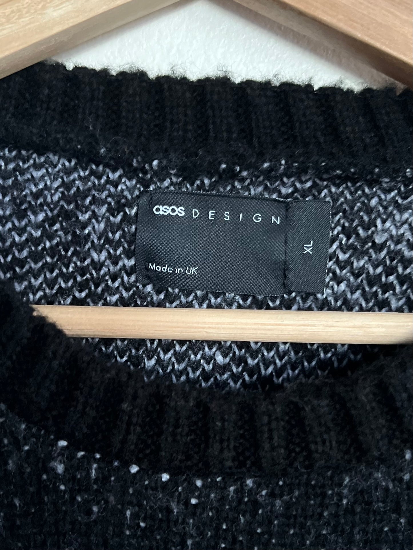 "ASOS DESIGN" Knitted fluffy sweater in black & white checkerboard / Size XL