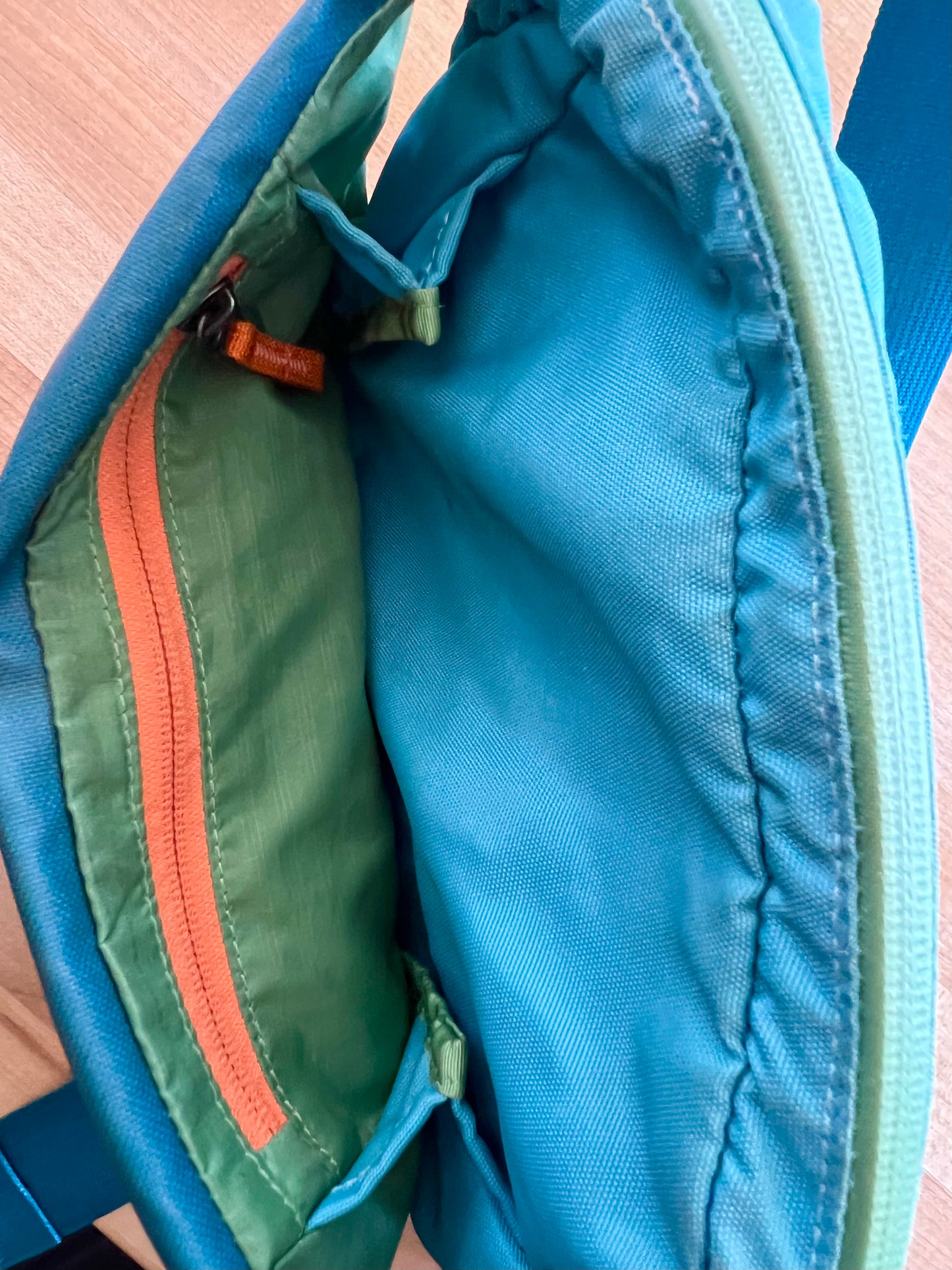 "Cotopaxi" blue hip pack bag / Has some imperfections