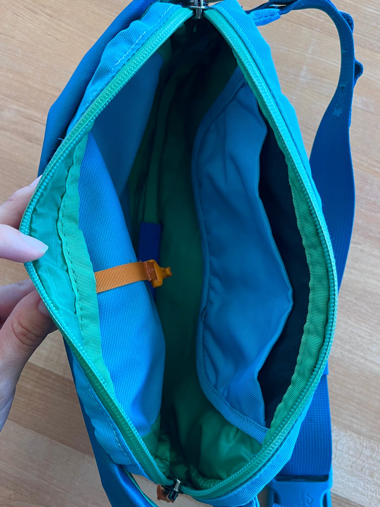 "Cotopaxi" blue hip pack bag / Has some imperfections