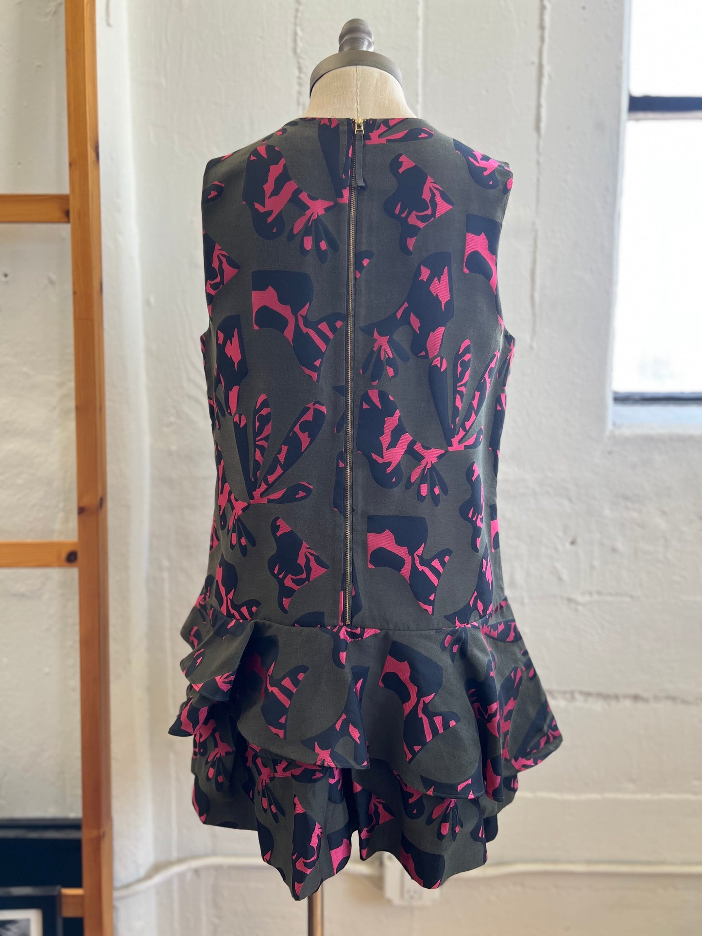 "Banana Republic" drop waist - ruffle bottom green dress - Size 12