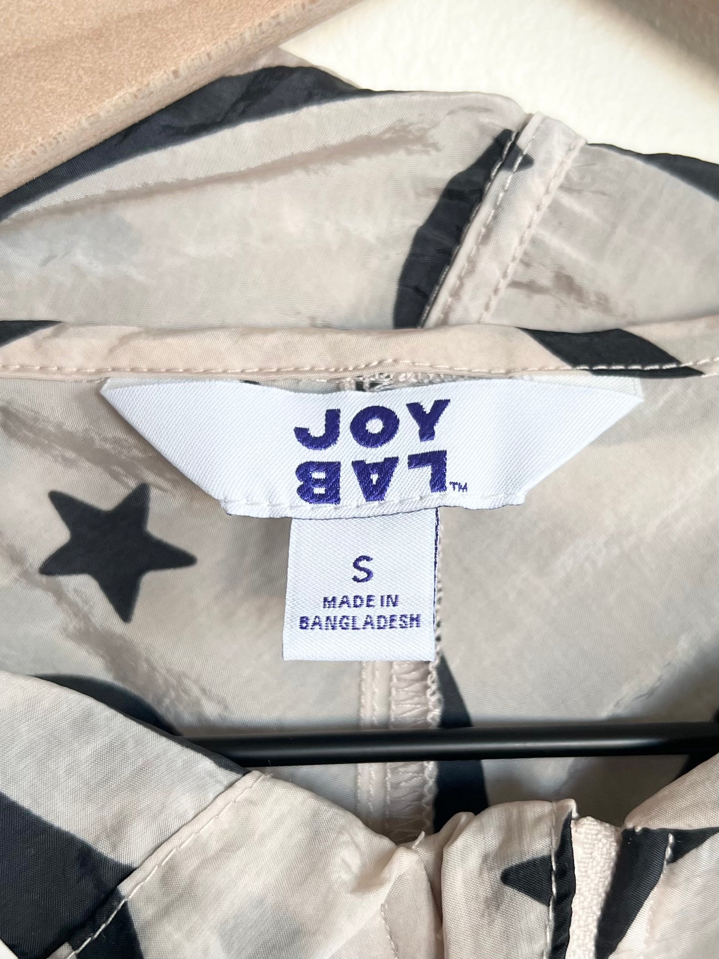 "Joylab" Packable Tan and Black Star Windbreaker Running Jacket / Size S