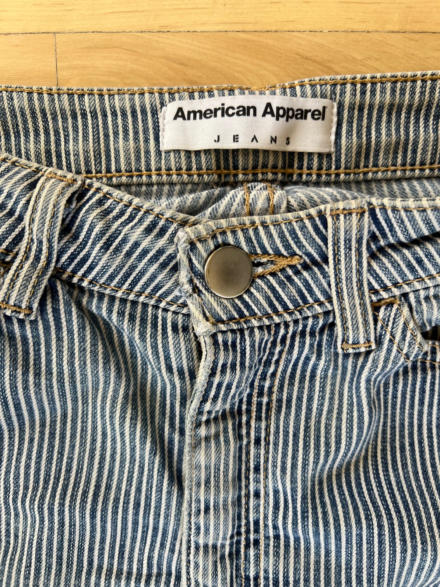 "American Apparel" jeans with white stripes - Size 26