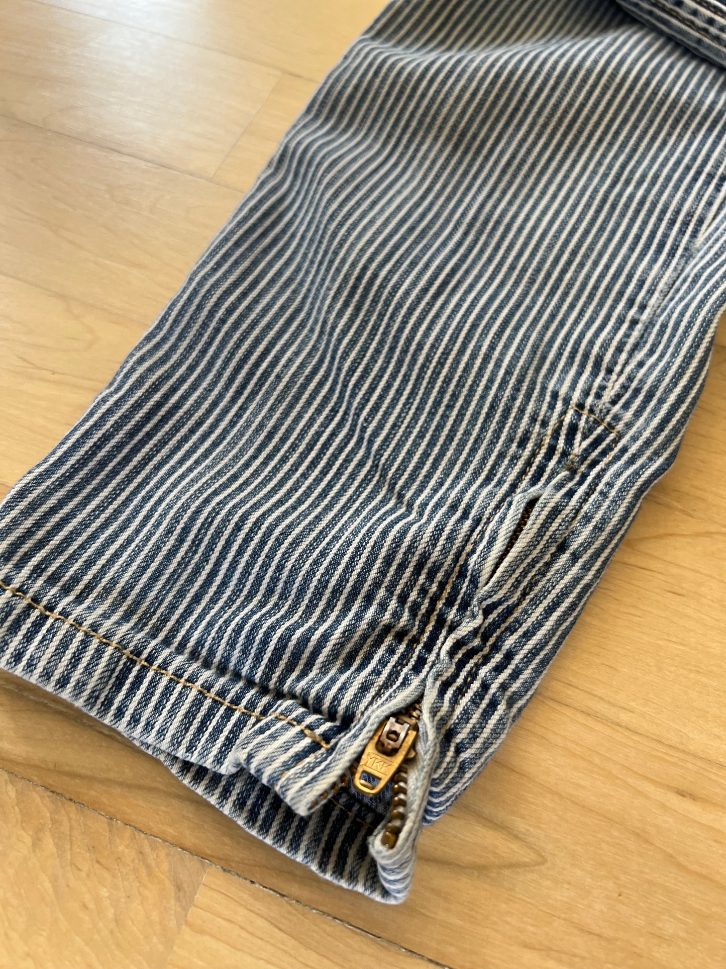 "American Apparel" jeans with white stripes - Size 26