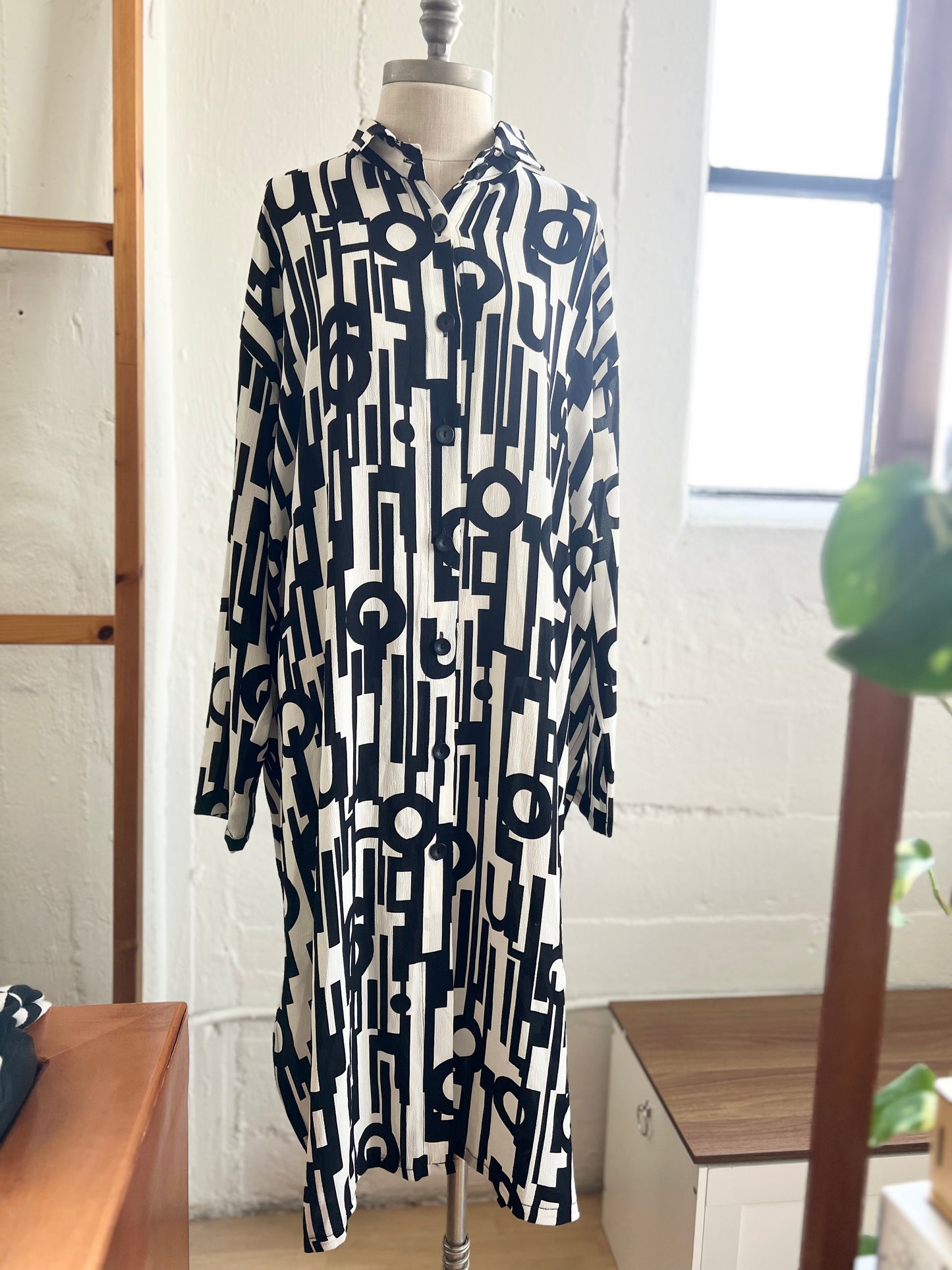 "Transparente" black label dress / Size L