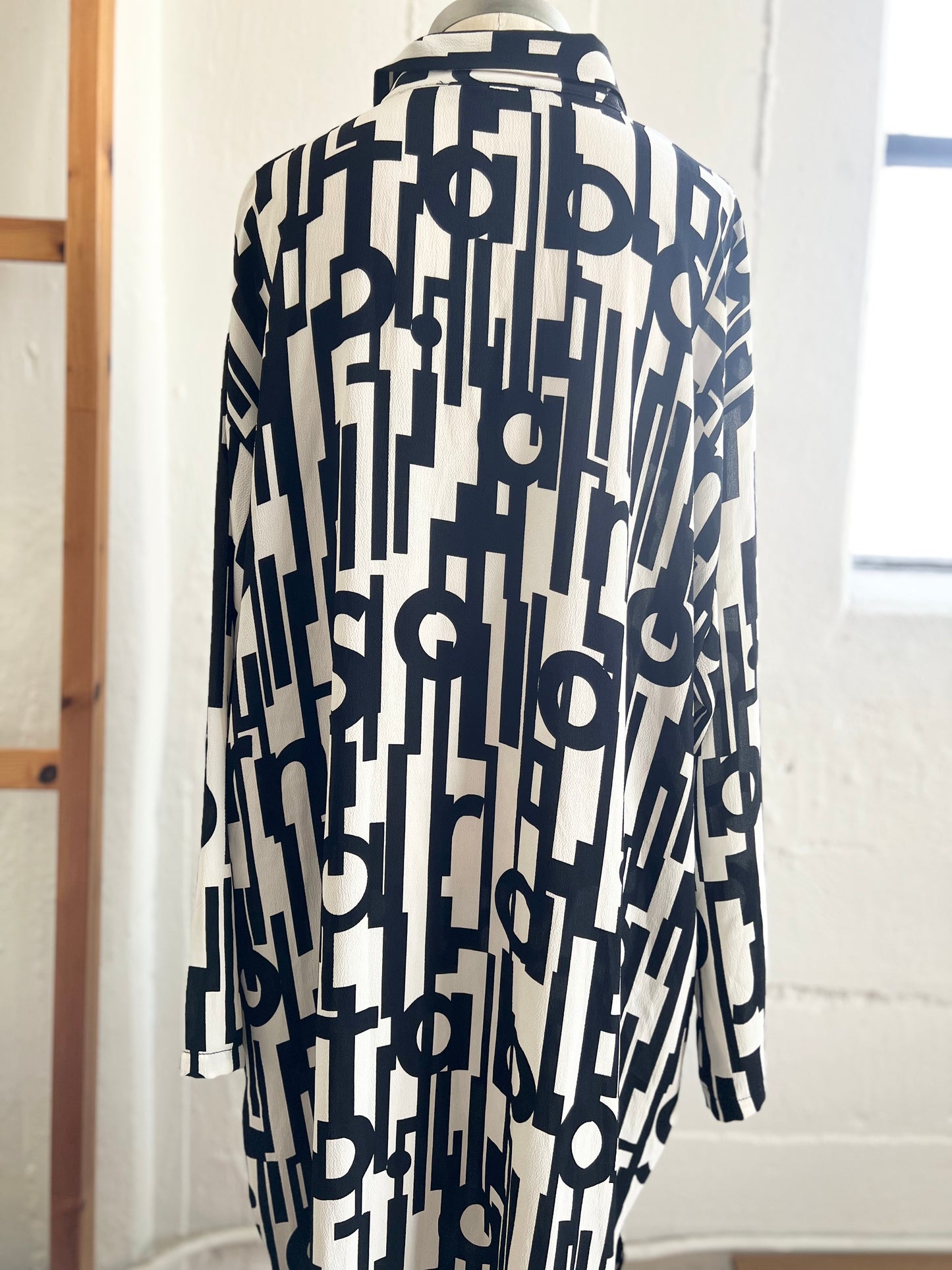 "Transparente" black label dress / Size L