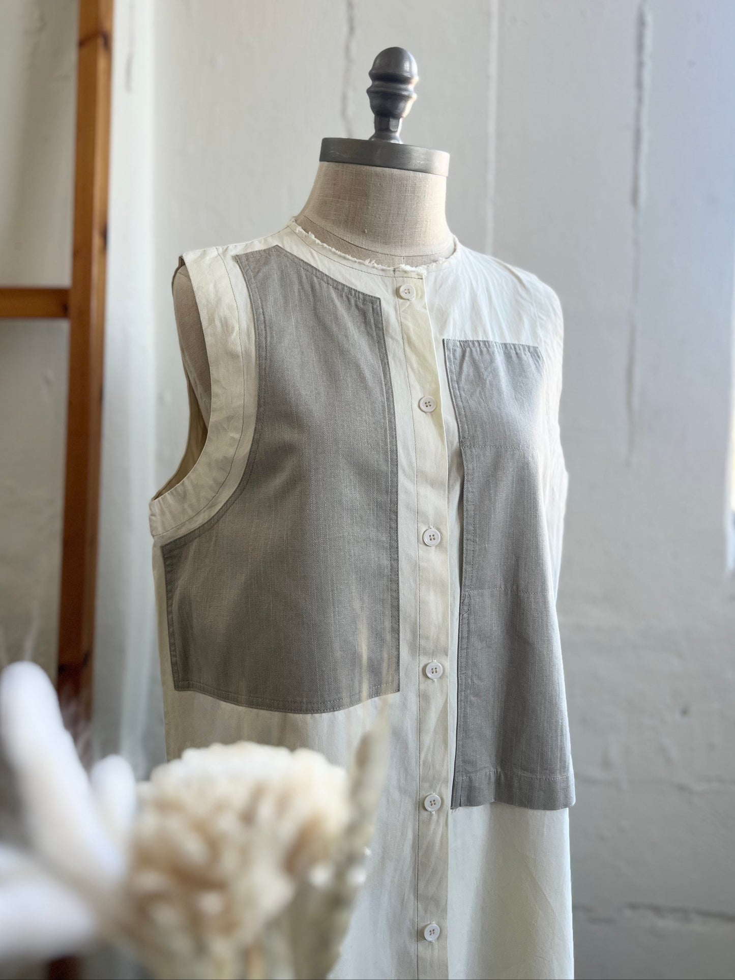 "INTENTIONALLY" colorblocked -free size- dress / See measurements