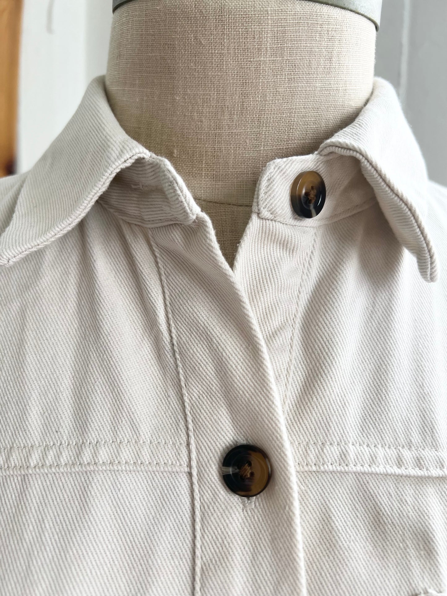 "Who what wear" button shirt dress with classic collar and belt / Size M
