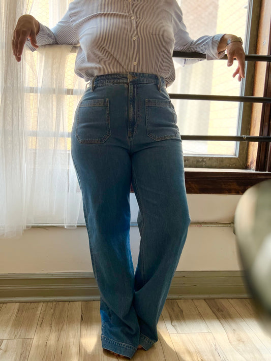 "On 34th" high-rise and wide-leg jeans / Size 10