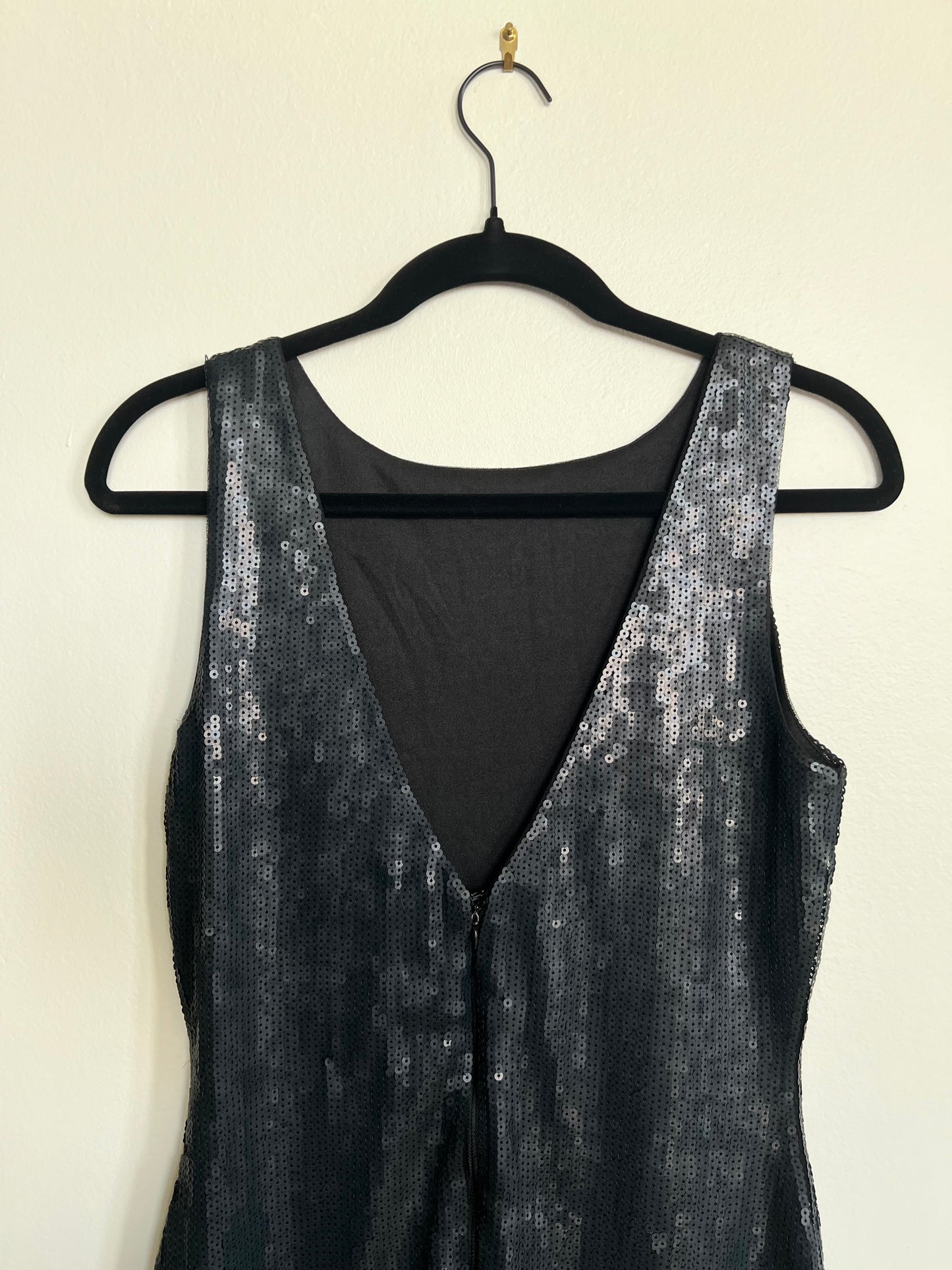 Sequins black dress with embroidery birds & flowers
