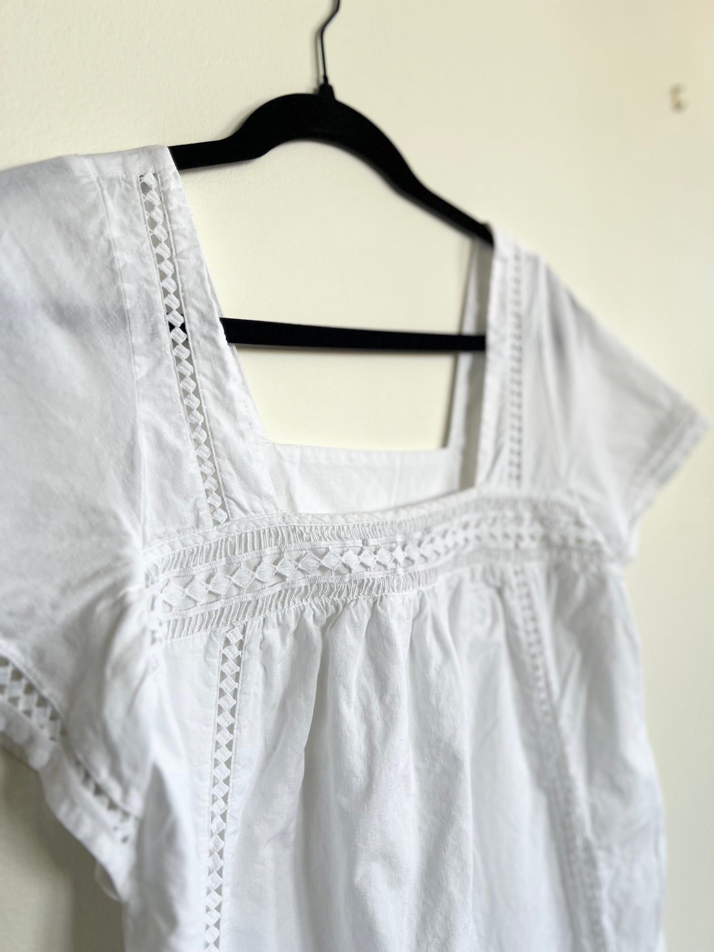 "Abercrombie and Fitch" linen white dress with pockets! - Size S