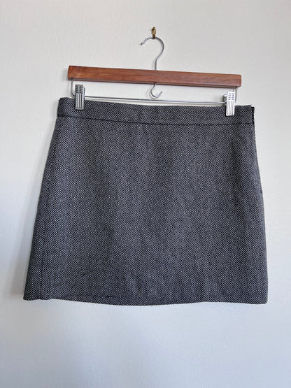 "GAP" black & white skirt - Size 6