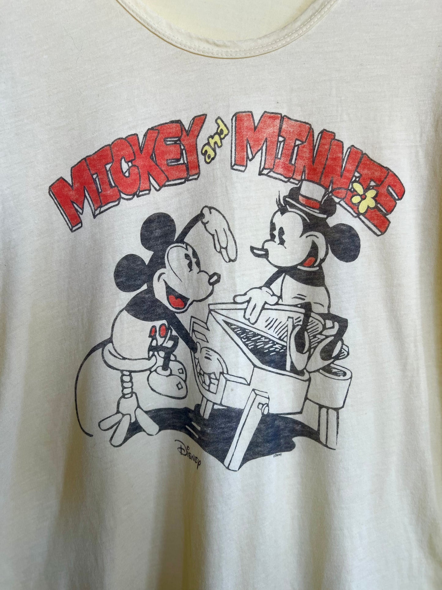 "Junk Food" Mickey Mouse & Minnie short sleeve t-shirt / Size M
