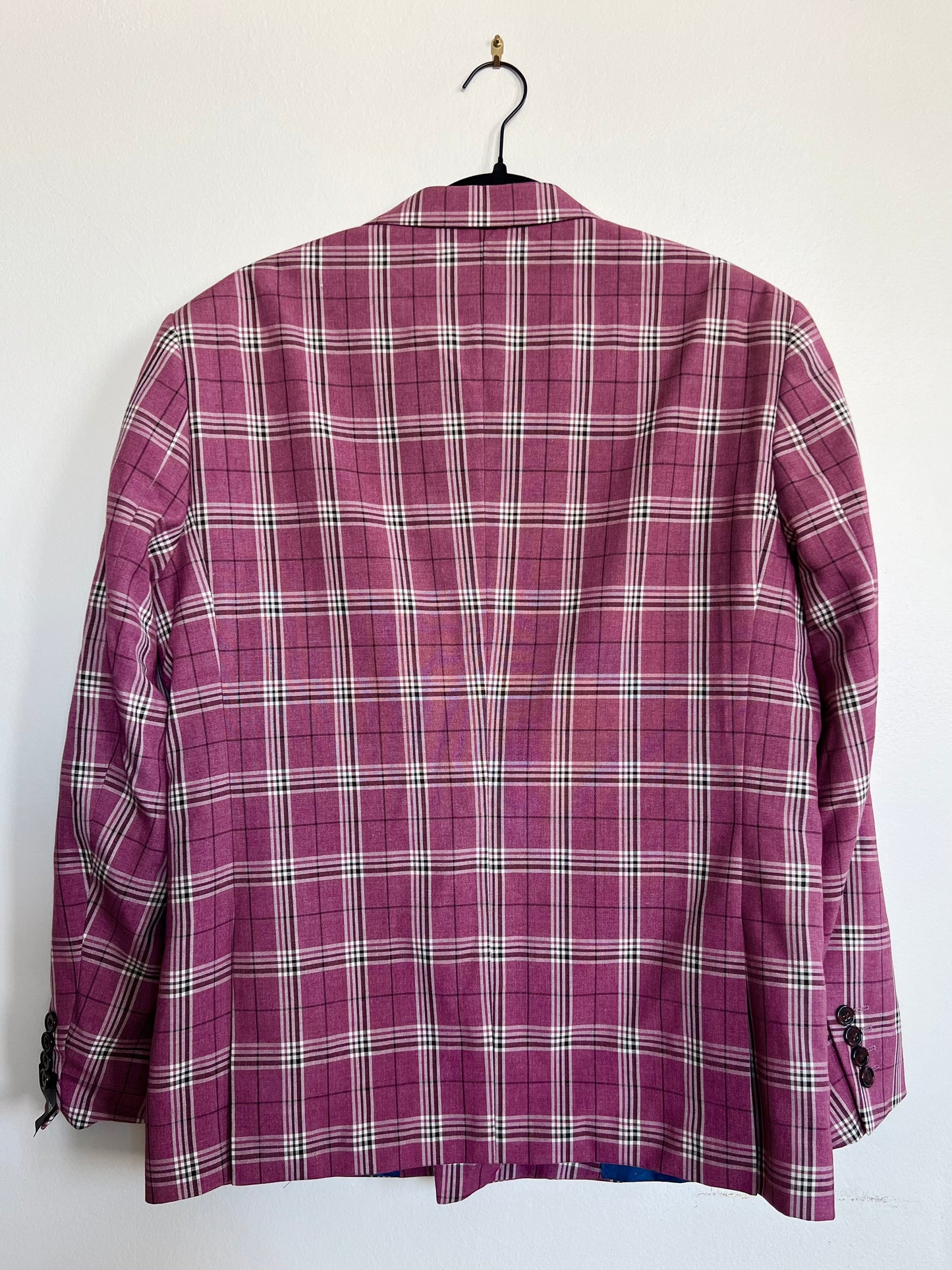 "Gino Vitale" slim fit pink suit - Size 40s/34w