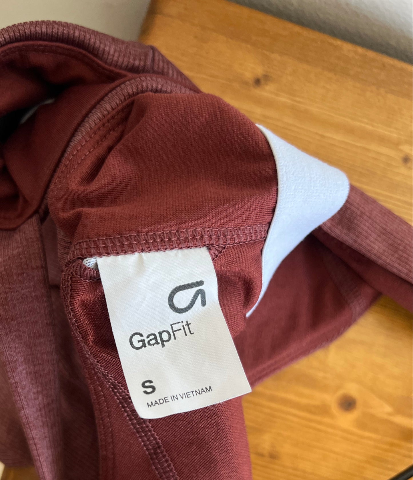 "Gap fit" active wear top / white and red (for sale together) - Size S