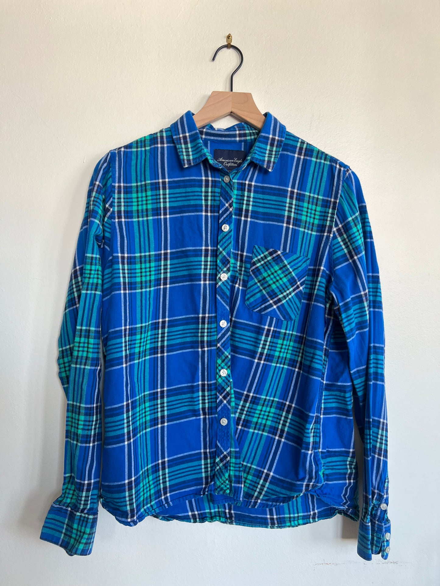 "American Eagle Outfitters" button up blue and green shirt - Size L
