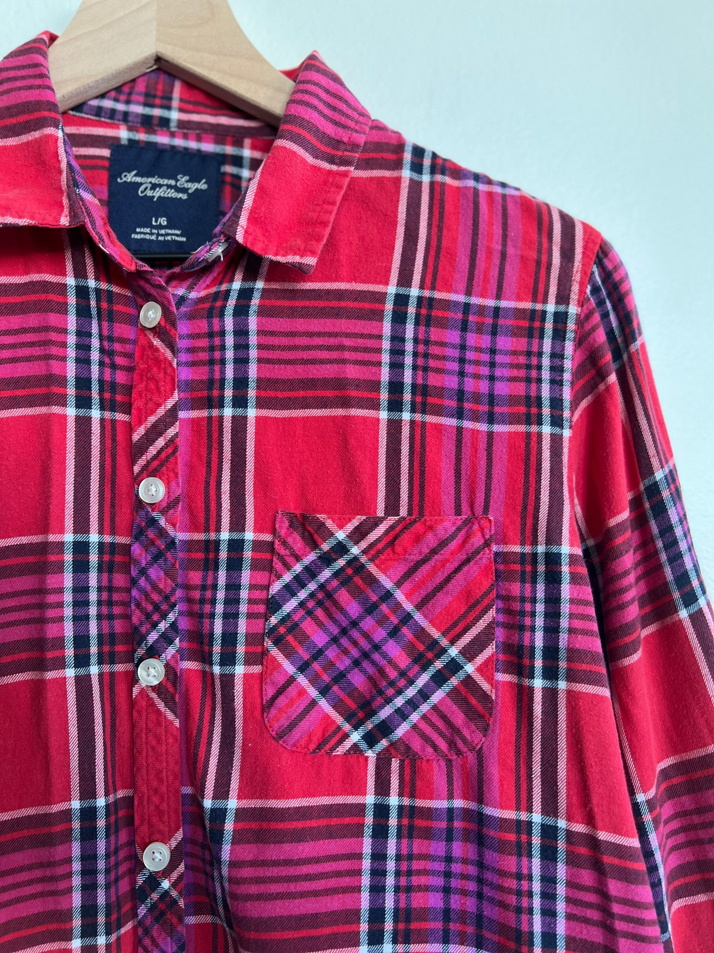 "American Eagle Outfitters" button up red shirt - Size L