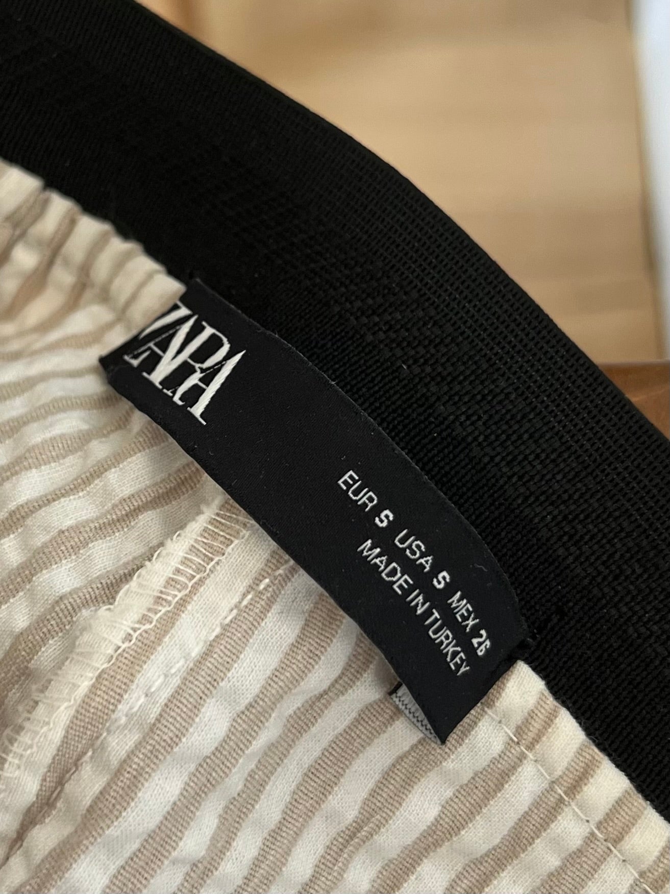 "ZARA" beige pants -Size S