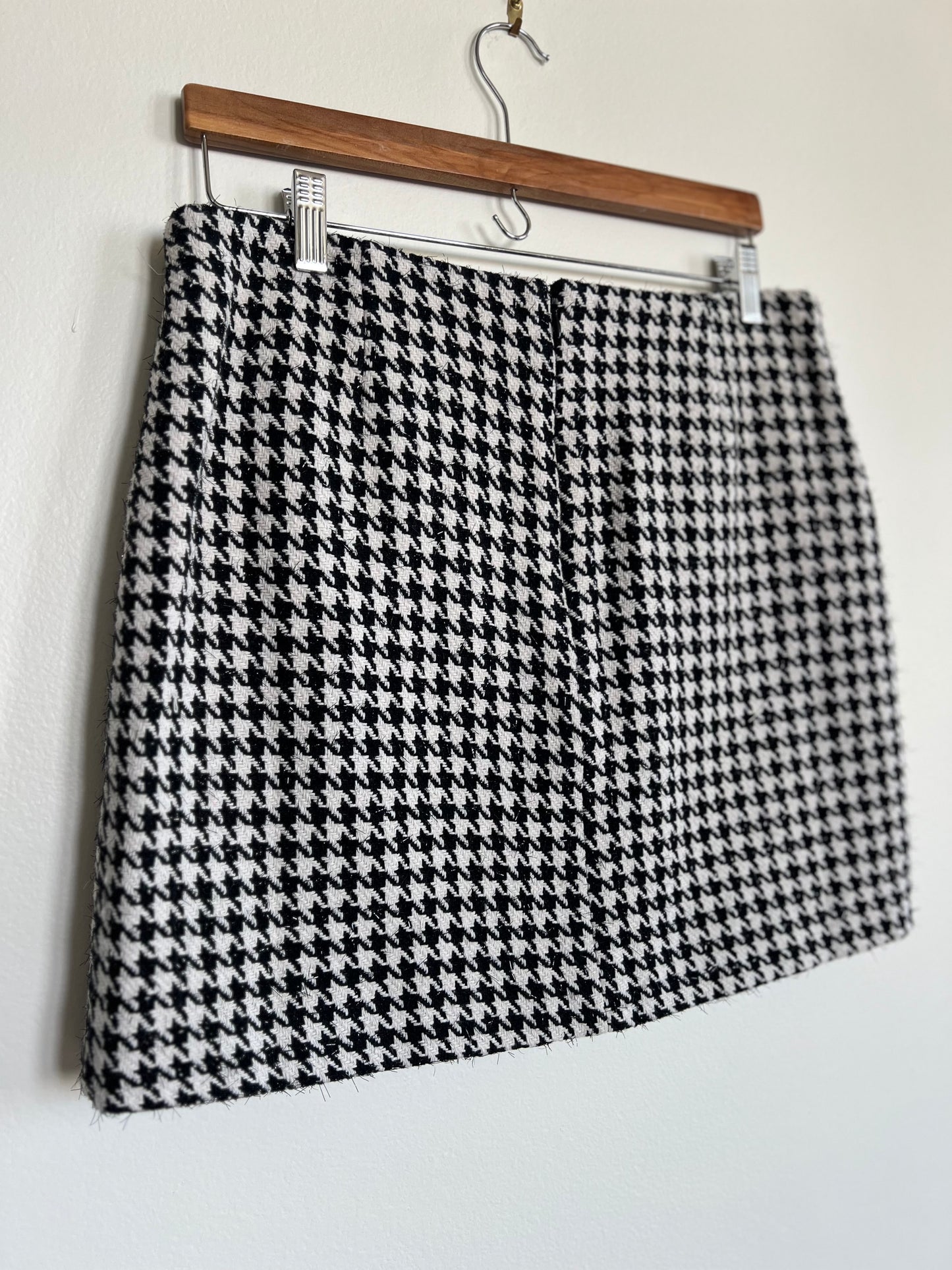 "WAYF" Herringbone Checkered Tailored Mini Skirt - Size L