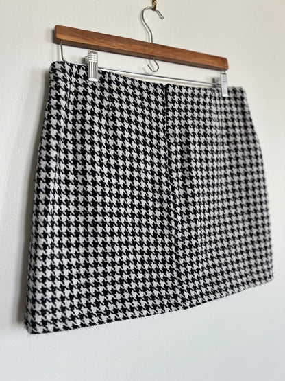 "WAYF" Herringbone Checkered Tailored Mini Skirt - Size L
