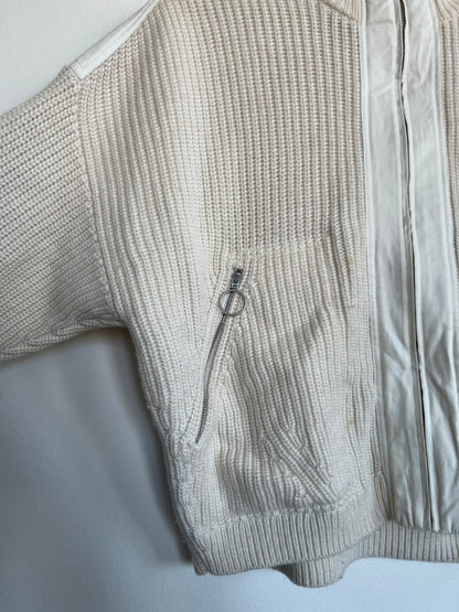 "And other stories" white sweater / zip up with pockets and leather shoulders - Size S