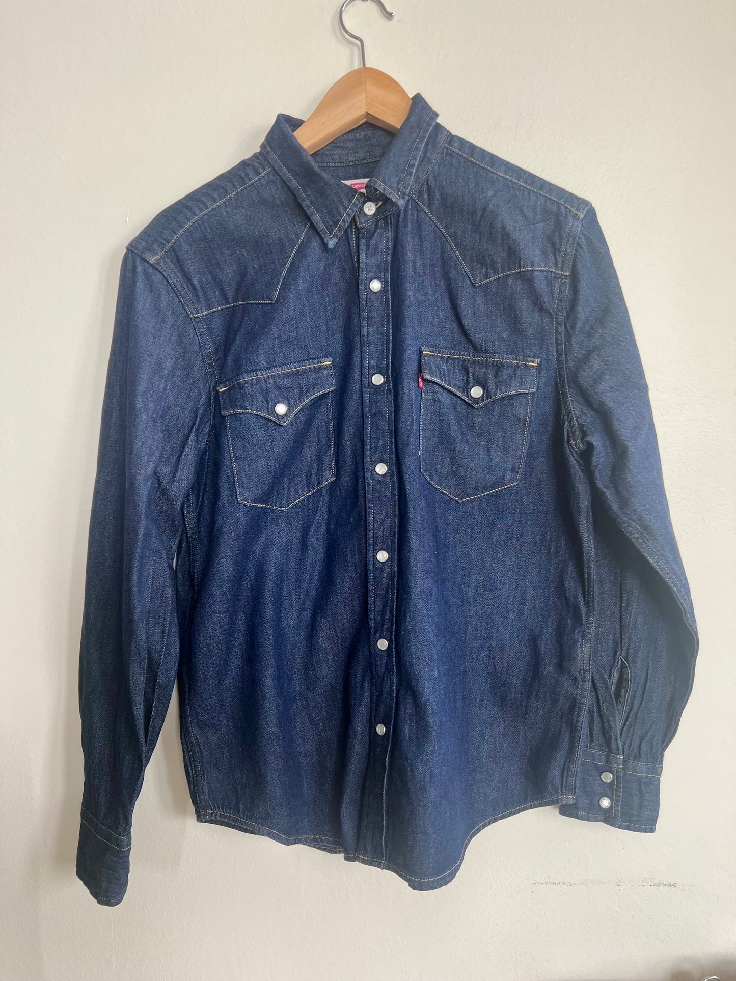 "Levi's" Blue Western Cowboy denim jean shirt / Size M