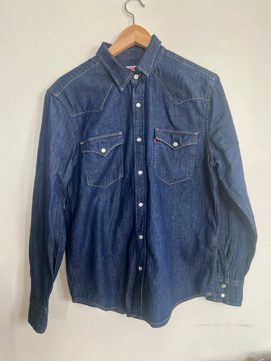 "Levi's" Blue Western Cowboy denim jean shirt / Size M