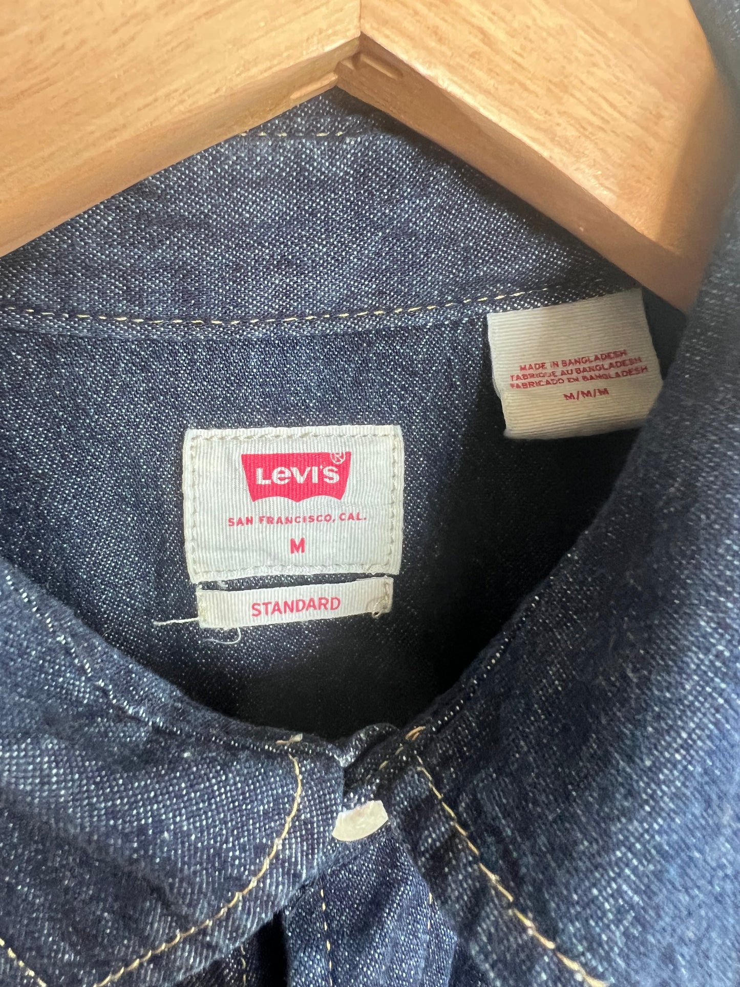 "Levi's" Blue Western Cowboy denim jean shirt / Size M