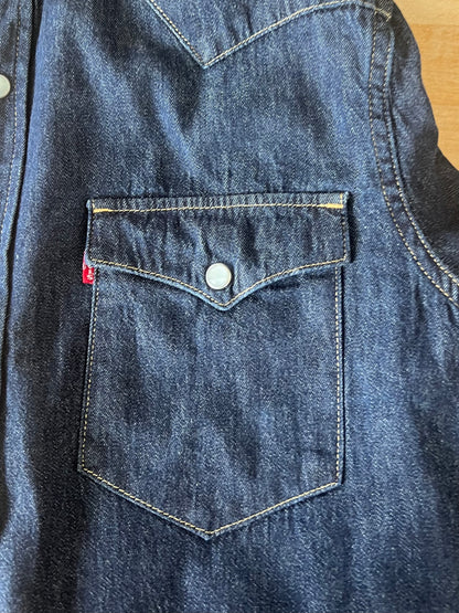 "Levi's" Blue Western Cowboy denim jean shirt / Size M