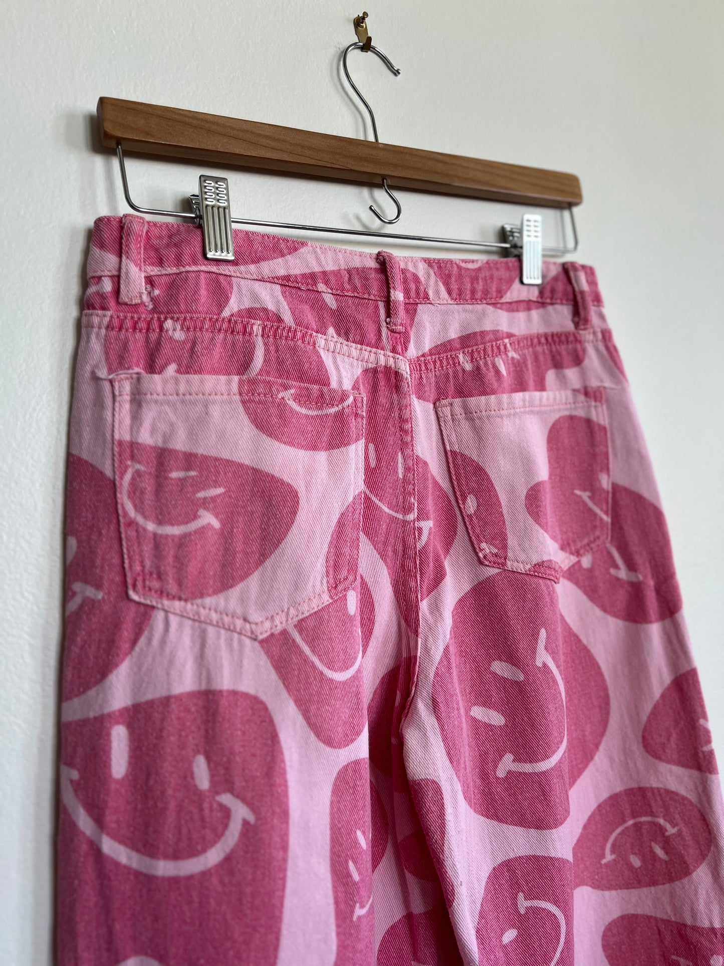"Nectar x clothing" smiley face pink pants - Size M