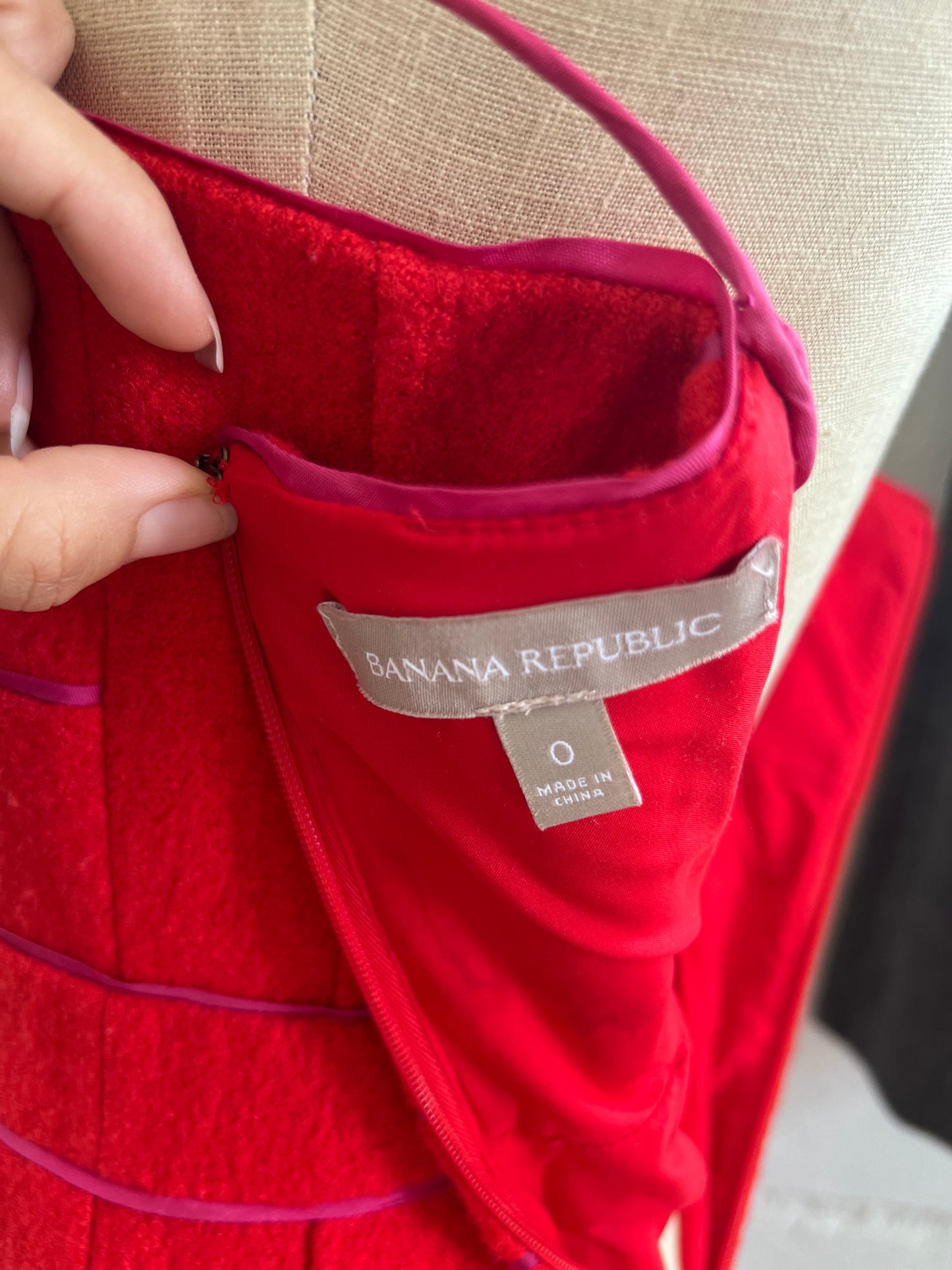 "Banana Republic" spaghetti straps wool red midi dress with pink trim / Size 0